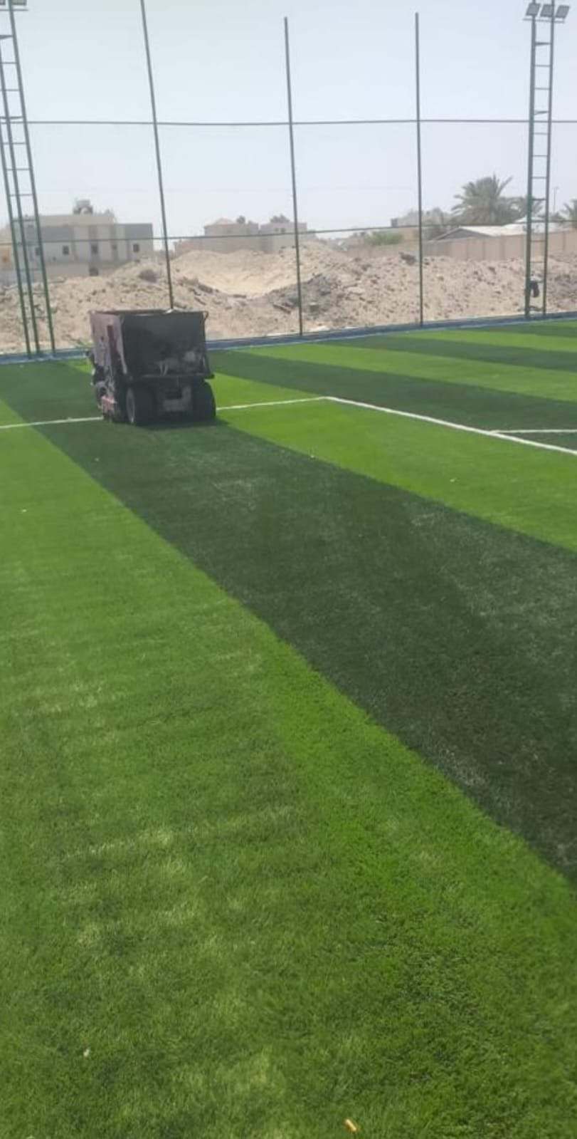 ملعب كرة قدم بعشب صناعي من تنفيذ جرين جروث